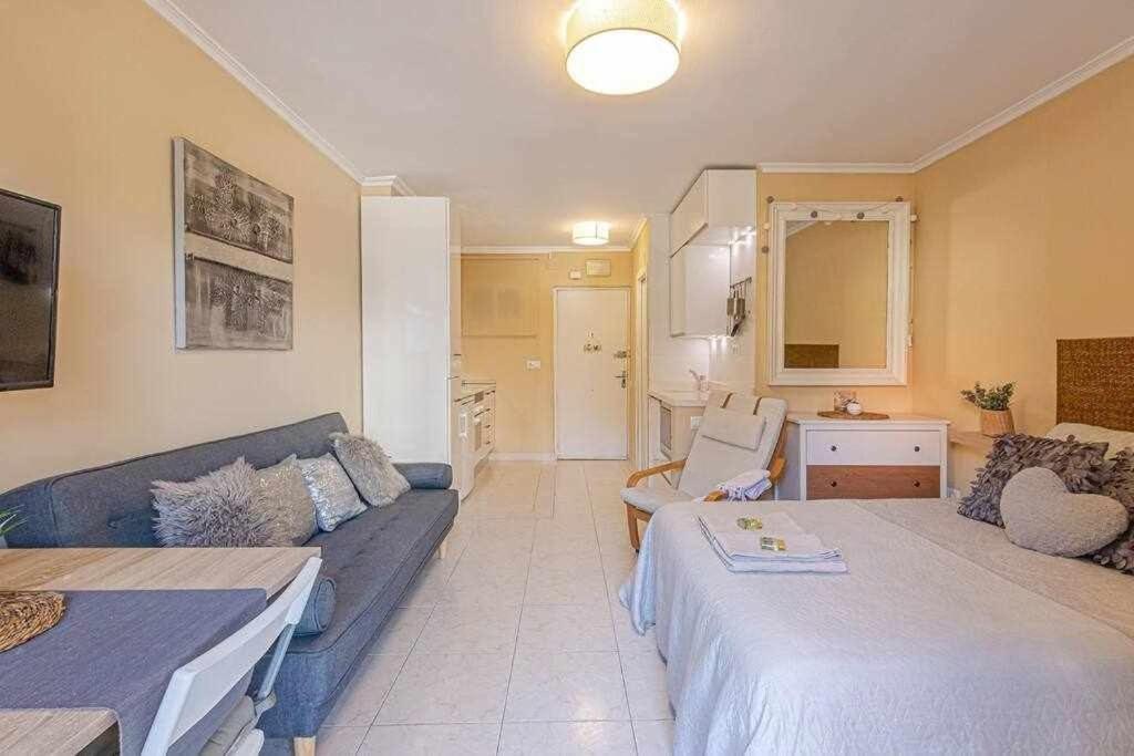 797 Holiday Rentals - Equipado Estudio Cerca Del Parque La Paloma Benalmádena Eksteriør bilde