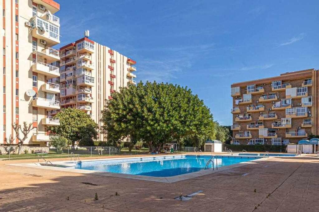 797 Holiday Rentals - Equipado Estudio Cerca Del Parque La Paloma Benalmádena Eksteriør bilde